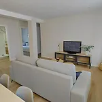 Apartment Madariaga 5 *